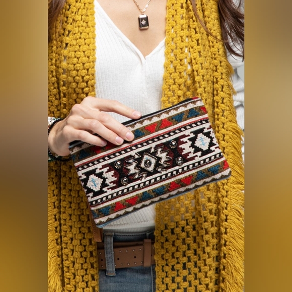 Handmade Hand Beaded Wristlet Clutch - Ethnic Inspired Design - Dyed Fine Cotton - Picture 5 of 7